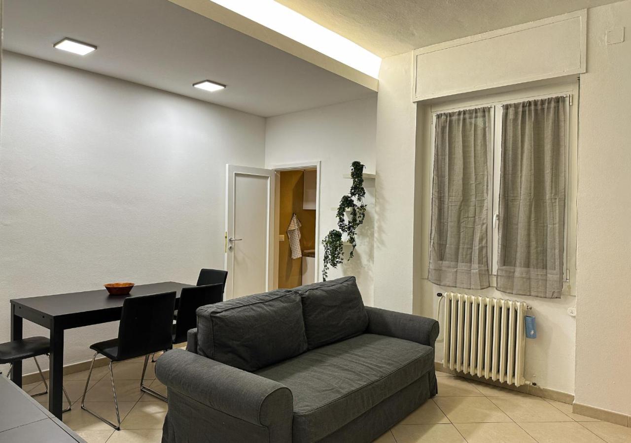 Modern Cenisio Apartment - Self Check-In & Parking Milan Bagian luar foto